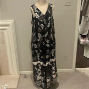 Floreat Black and White Maxi Dress